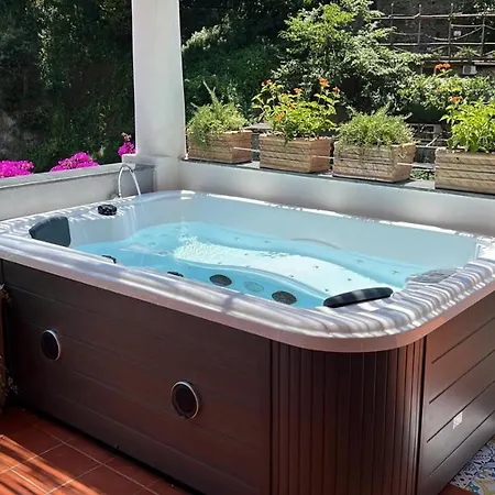 شقة Alimede بوسيتانو